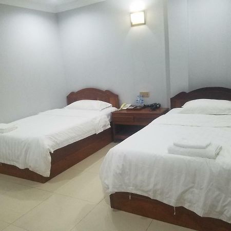 Wei Si Deng Hotel & Restaurant Phnom-Penh Buitenkant foto
