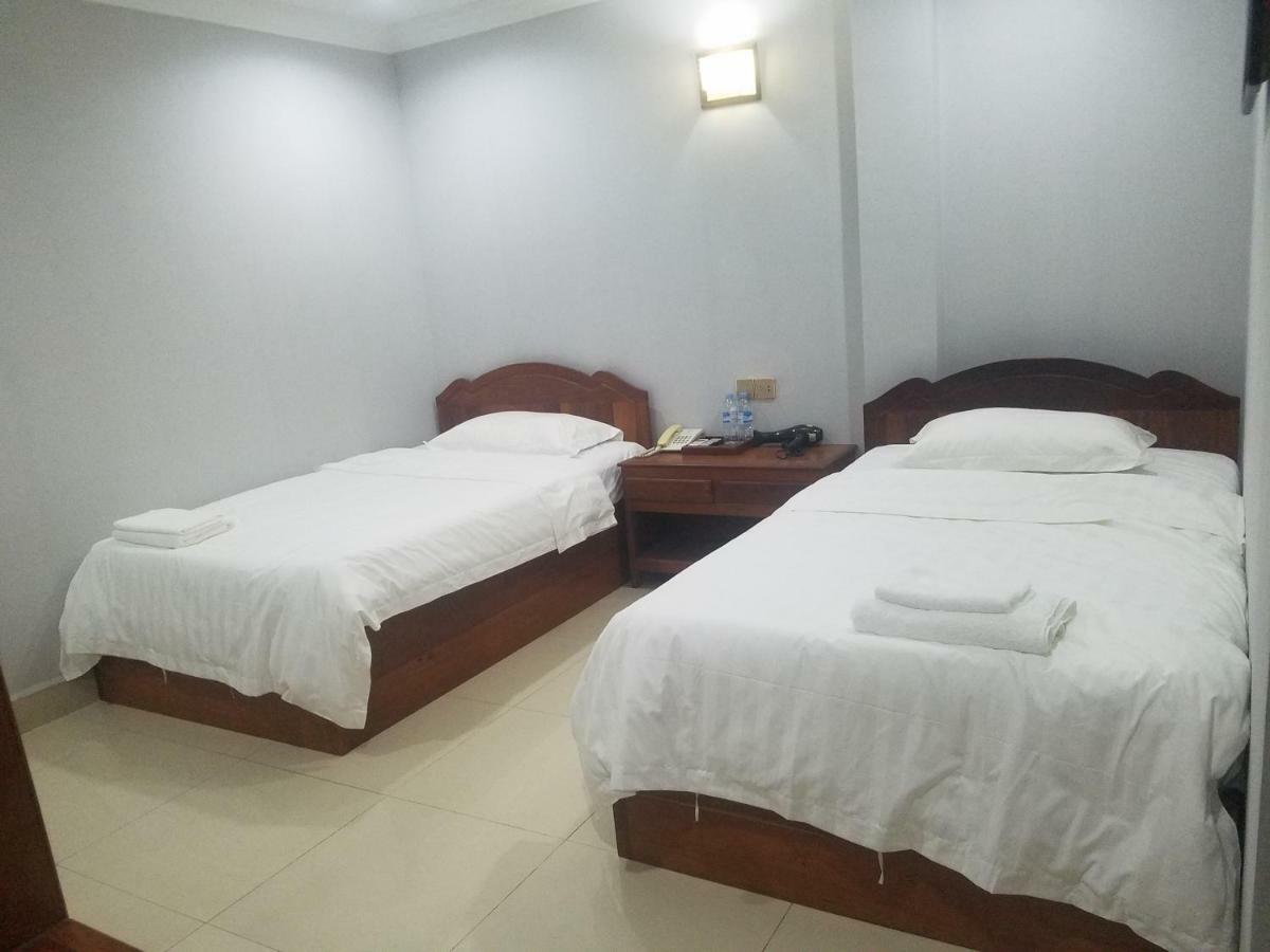 Wei Si Deng Hotel & Restaurant Phnom-Penh Buitenkant foto